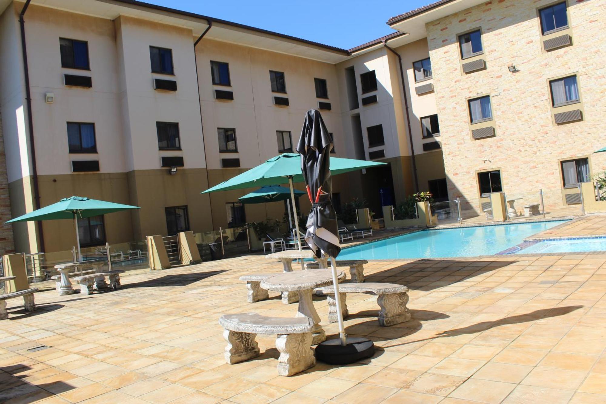 Hampshire Hotel - Ballito Exterior photo